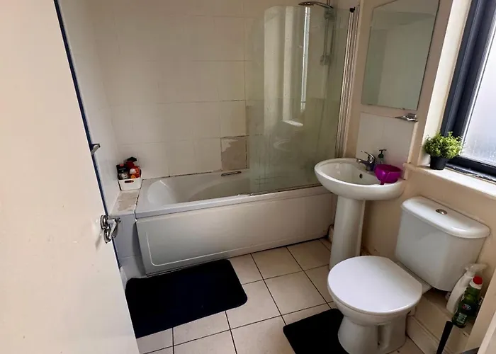 Cozy , Prime Location * Dublin