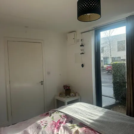 Δωμάτια σε οικογενειακή κατοικία Cozy , Prime Location *